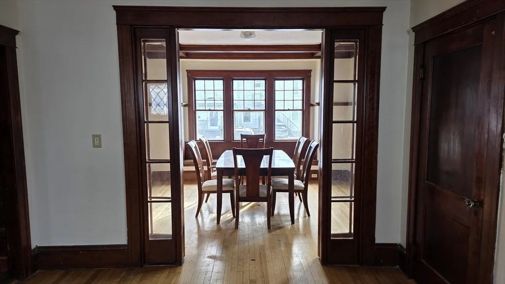 5 bed, 2 bath apartment for rent at 46 Wachusett, Worcester — photo 6 of 42