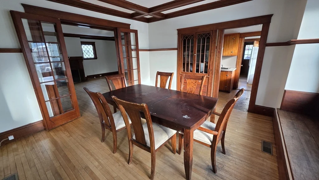 5 bed, 2 bath apartment for rent at 46 Wachusett, Worcester — photo 8 of 42