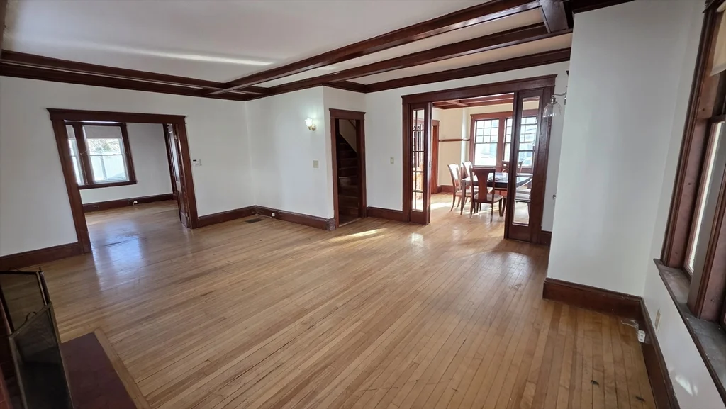 5 bed, 2 bath apartment for rent at 46 Wachusett, Worcester — photo 11 of 42