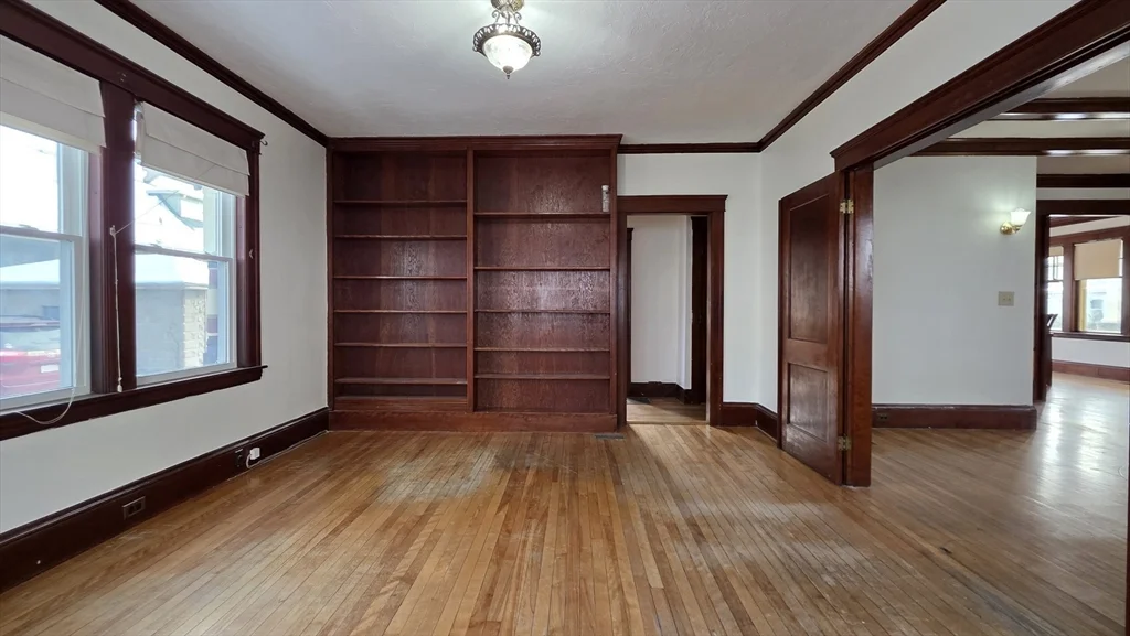 5 bed, 2 bath apartment for rent at 46 Wachusett, Worcester — photo 16 of 42