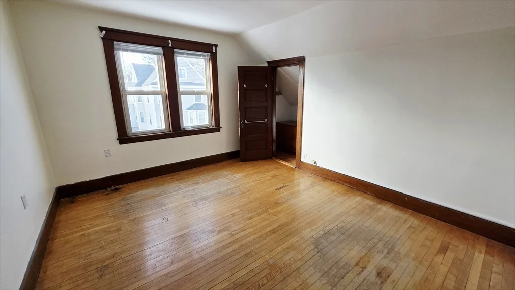 5 bed, 2 bath apartment for rent at 46 Wachusett, Worcester — photo 33 of 42