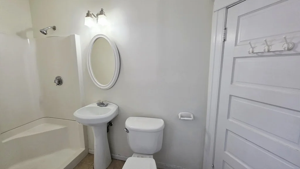 5 bed, 2 bath apartment for rent at 46 Wachusett, Worcester — photo 28 of 42