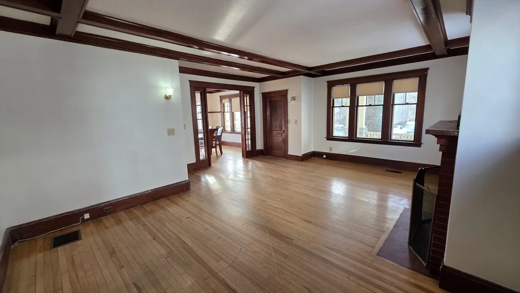 5 bed, 2 bath apartment for rent at 46 Wachusett, Worcester — photo 12 of 42
