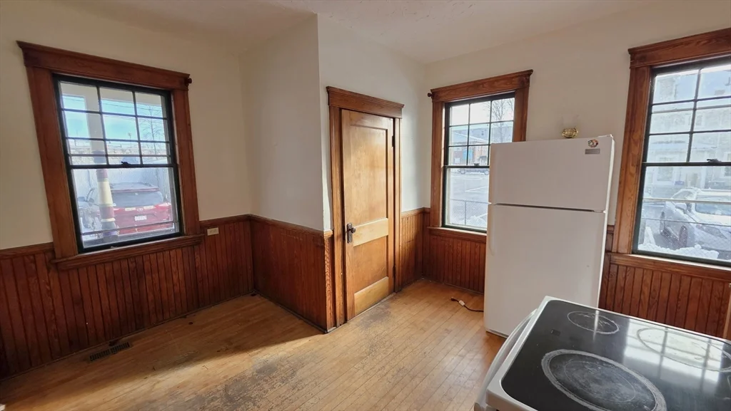 5 bed, 2 bath apartment for rent at 46 Wachusett, Worcester — photo 19 of 42