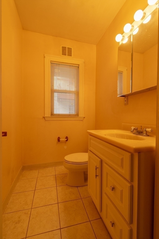 2 bed, 1 bath apartment for rent at 46 Wainright St Unit 1, Dorchester — photo 13 of 15