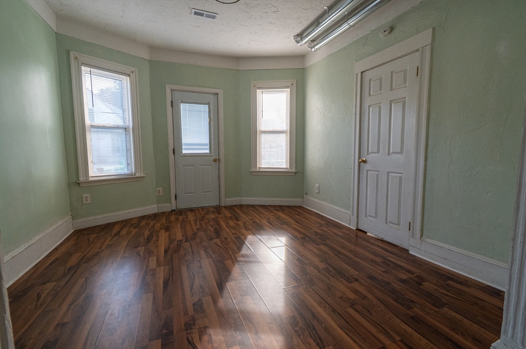 3 bed, 1 bath apartment for rent at 46 Wainright St Unit 2, Dorchester — photo 5 of 13