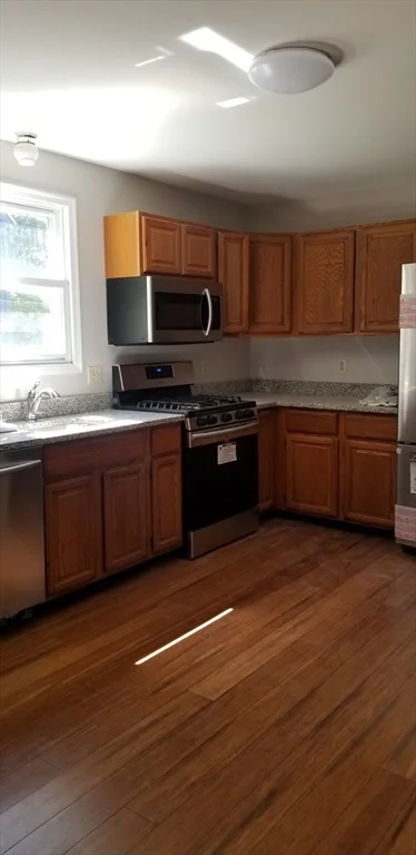 2 bed, 1 bath apartment for rent at 46 Walton Unit R, Fitchburg — photo 6 of 18