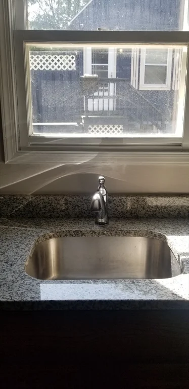 2 bed, 1 bath apartment for rent at 46 Walton Unit R, Fitchburg — photo 5 of 18