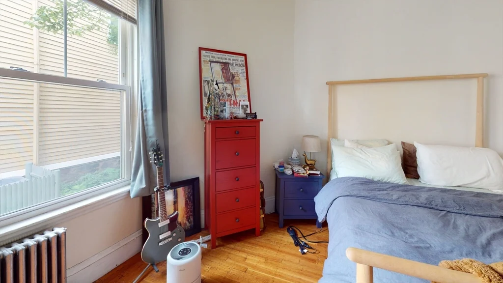 1 bed, 1 bath apartment for rent at 46 Waverly St Unit 1, Brookline — photo 7 of 9
