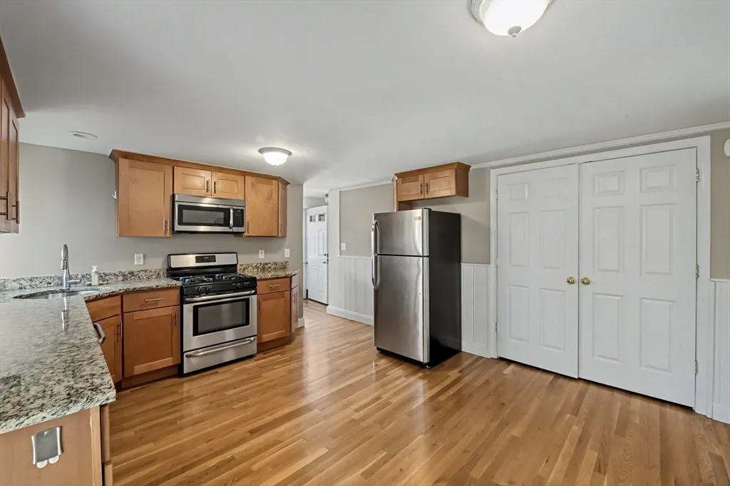 1 bed, 1 bath apartment for rent at 46 Waverly St Unit 2, Brighton — photo 3 of 18