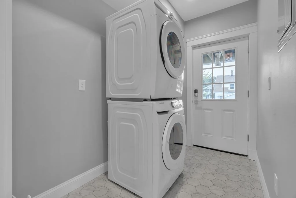 2 bed, 1 bath apartment for rent at 46 Webster St Unit 1, Medford — photo 15 of 16