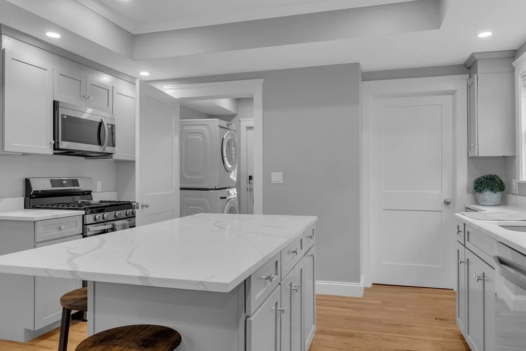 2 bed, 1 bath apartment for rent at 46 Webster St Unit 1, Medford — photo 3 of 16