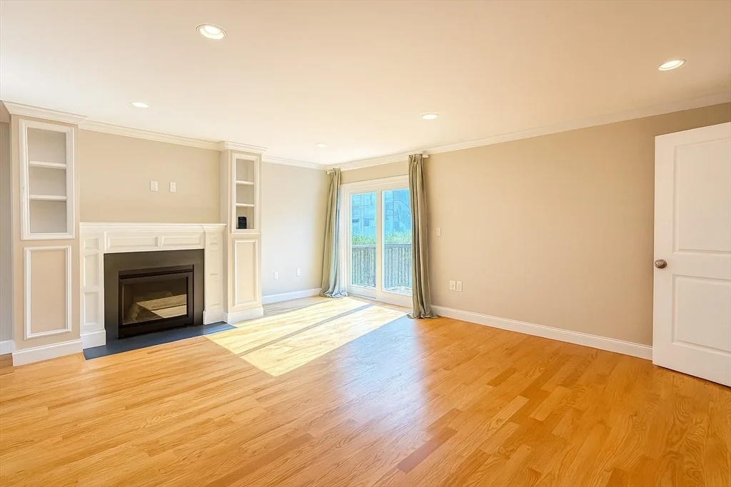 3 bed, 2 bath apartment for rent at 46 Wellington St Unit 1, Waltham — photo 8 of 38