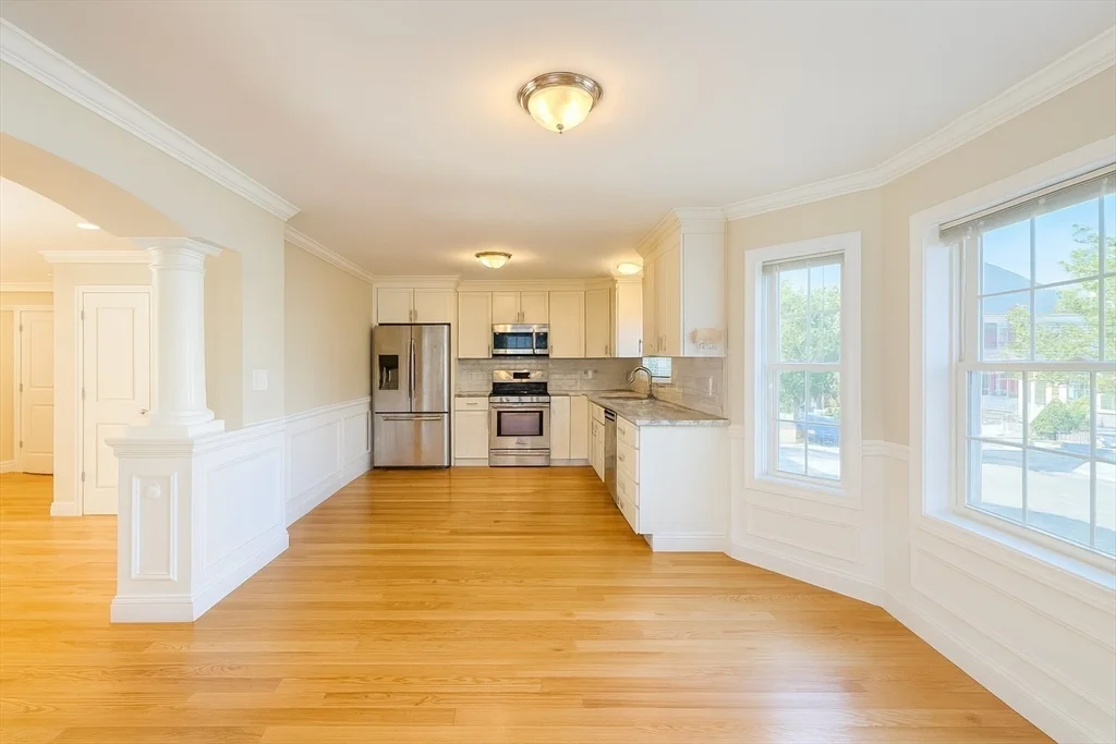 3 bed, 2 bath apartment for rent at 46 Wellington St Unit 1, Waltham — photo 2 of 38