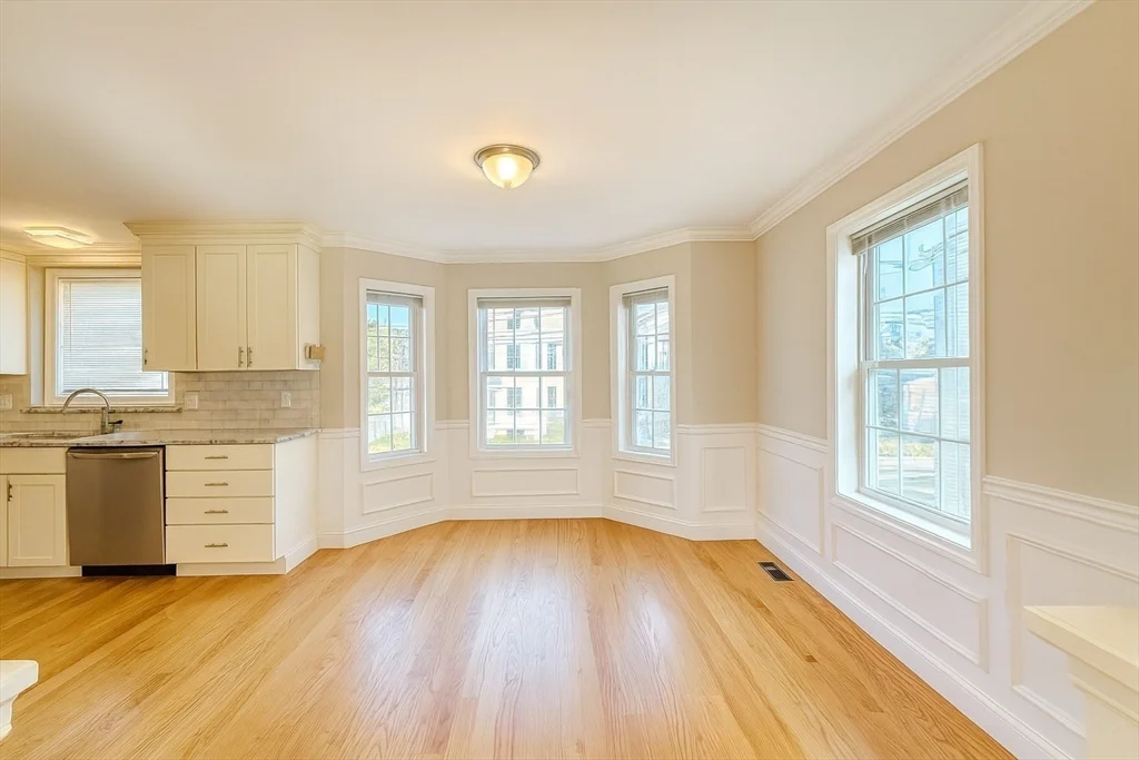 3 bed, 2 bath apartment for rent at 46 Wellington St Unit 1, Waltham — photo 11 of 38