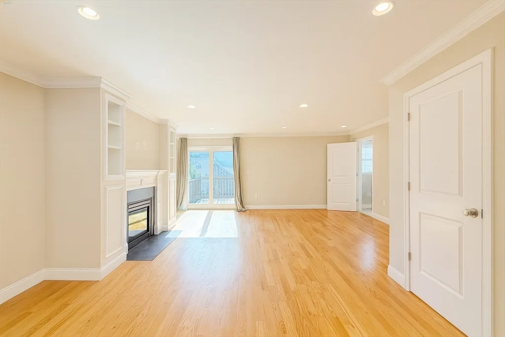 3 bed, 2 bath apartment for rent at 46 Wellington St Unit 1, Waltham — photo 10 of 38