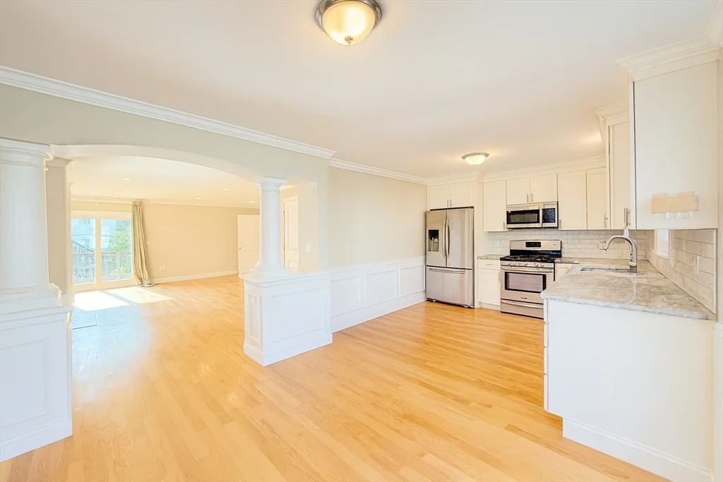 3 bed, 2 bath apartment for rent at 46 Wellington St Unit 1, Waltham — photo 4 of 38