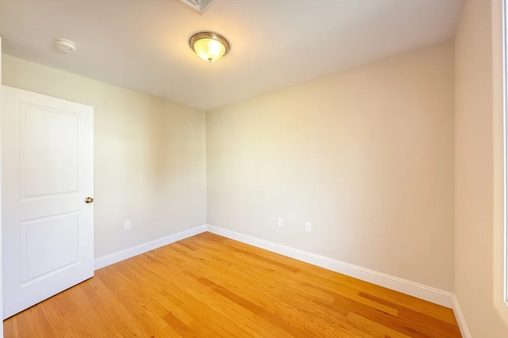 3 bed, 2 bath apartment for rent at 46 Wellington St Unit 1, Waltham — photo 28 of 38
