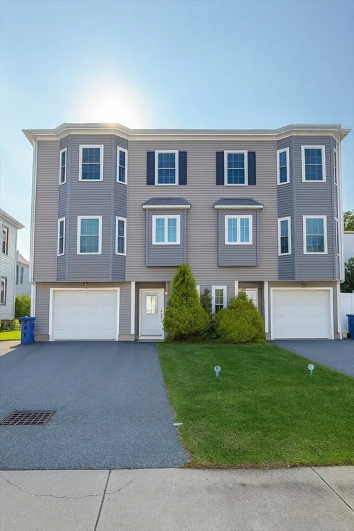 3 bed, 2 bath apartment for rent at 46 Wellington St Unit 1, Waltham — photo 1 of 38