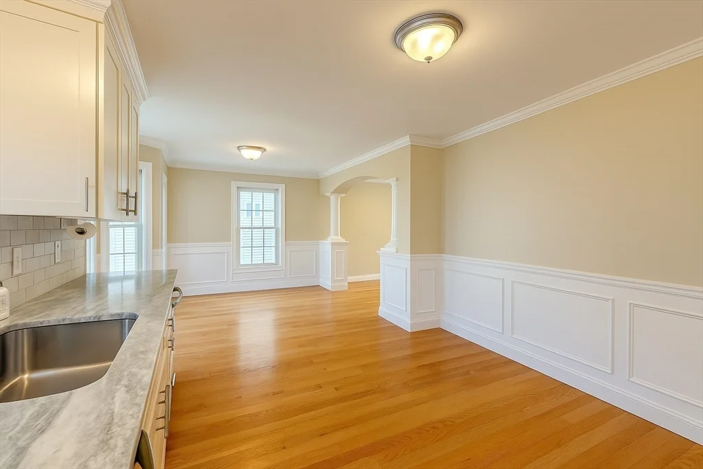 3 bed, 2 bath apartment for rent at 46 Wellington St Unit 1, Waltham — photo 5 of 38