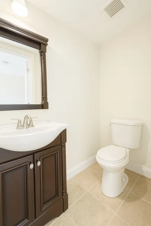 3 bed, 2 bath apartment for rent at 46 Wellington St Unit 1, Waltham — photo 32 of 38