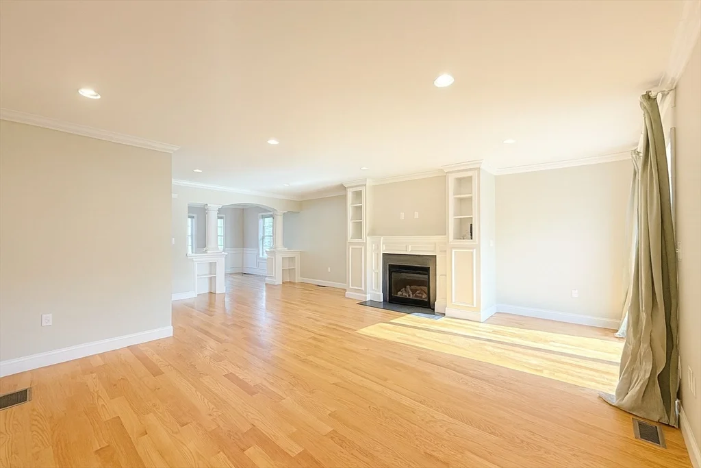 3 bed, 2 bath apartment for rent at 46 Wellington St Unit 1, Waltham — photo 9 of 38