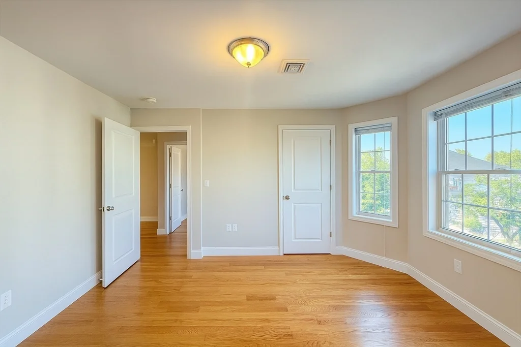 3 bed, 2 bath apartment for rent at 46 Wellington St Unit 1, Waltham — photo 21 of 38