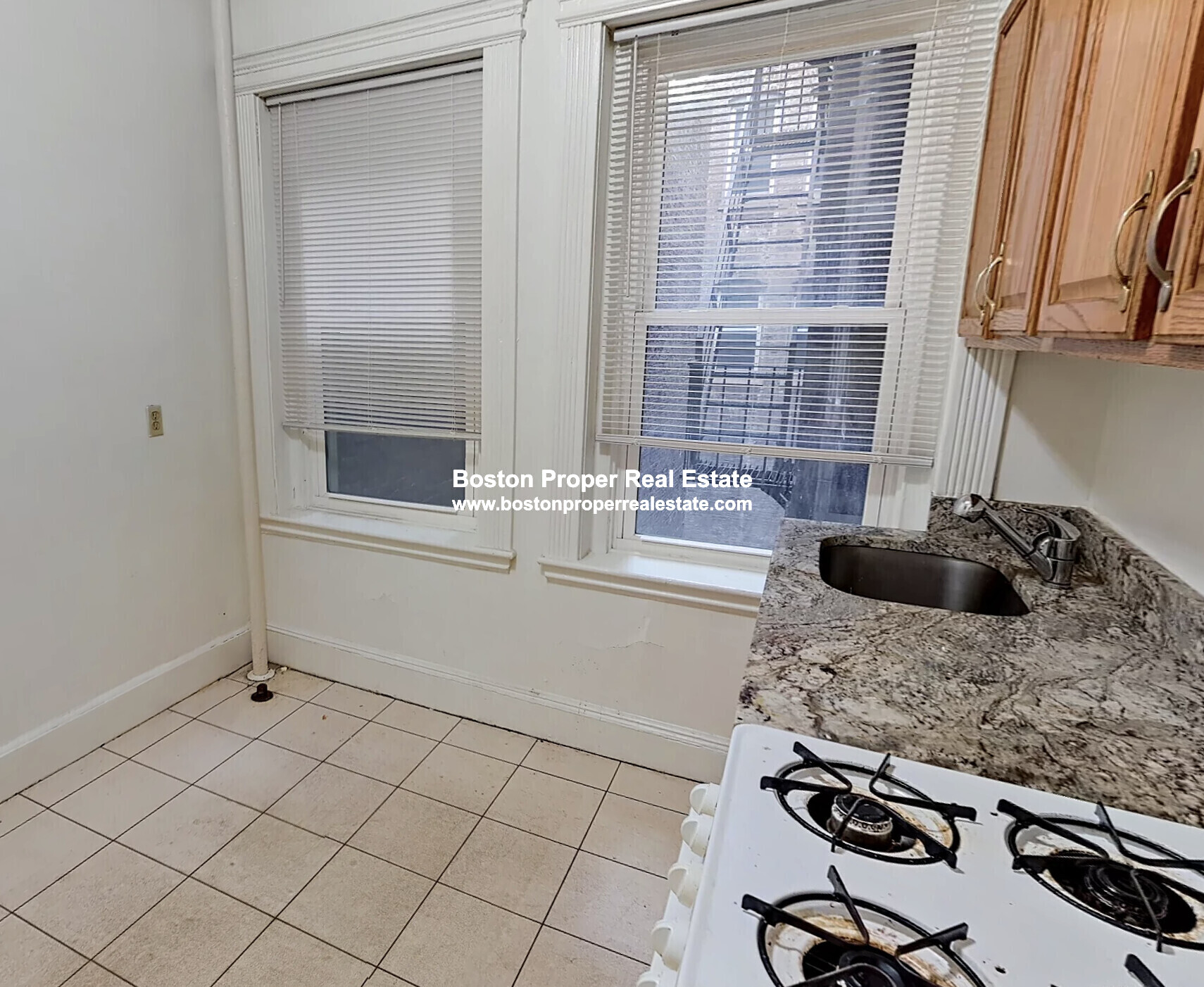 3 bed, 1 bath apartment for rent at 46 Westland Ave Unit 15, Fenway — photo 2 of 9