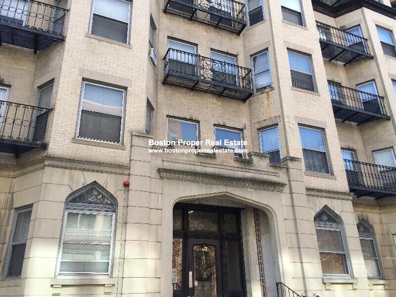 Studio bed, 1 bath apartment for rent at 46 Westland Ave Unit 43, Fenway — photo 6 of 8