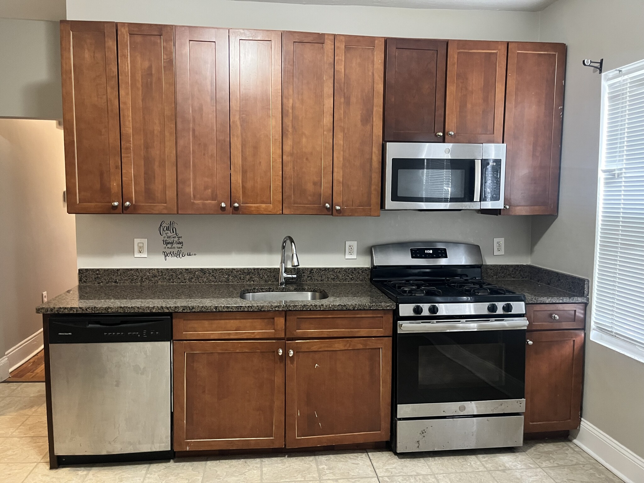 3 bed, 1 bath apartment for rent at 46 Wildwood St Unit 1, Dorchester