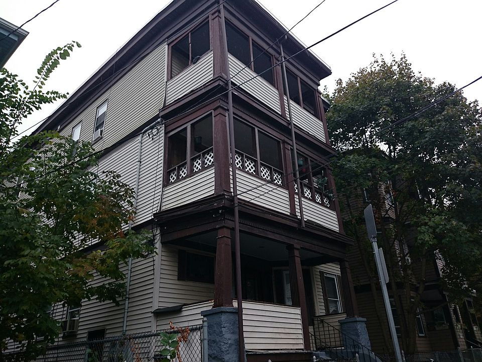 3 bed, 1 bath apartment for rent at 46 Wildwood St Unit 1, Dorchester — photo 12 of 12