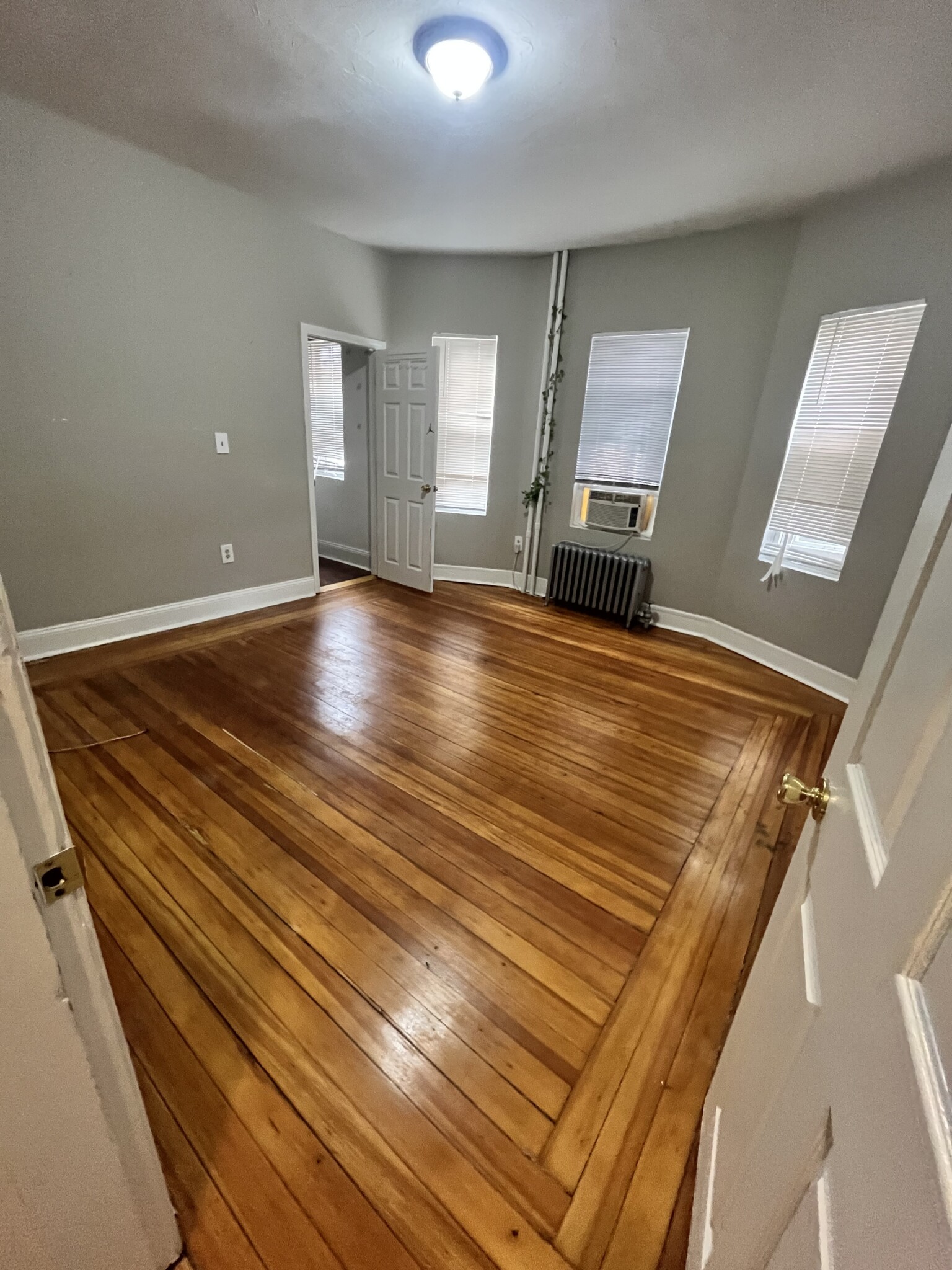3 bed, 1 bath apartment for rent at 46 Wildwood St Unit 1, Dorchester — photo 11 of 12