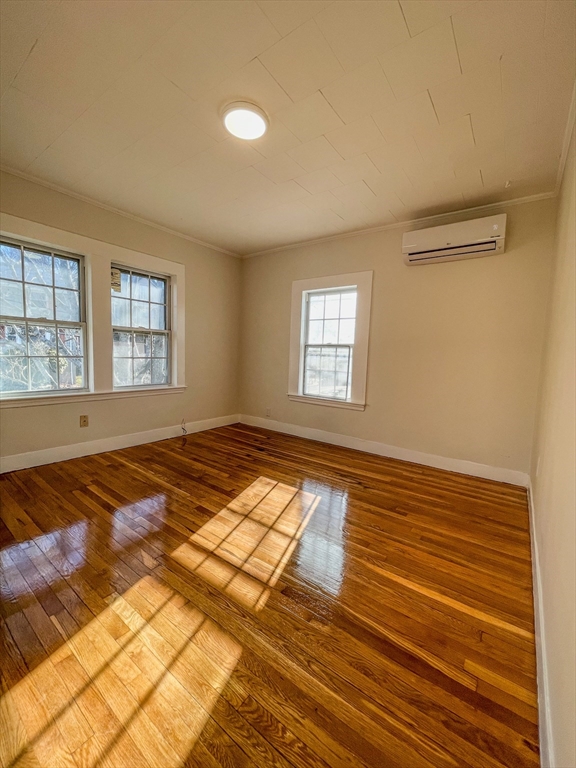 3 bed, 1 bath apartment for rent at 46 Woodlawn Unit 2, Everett — photo 7 of 9