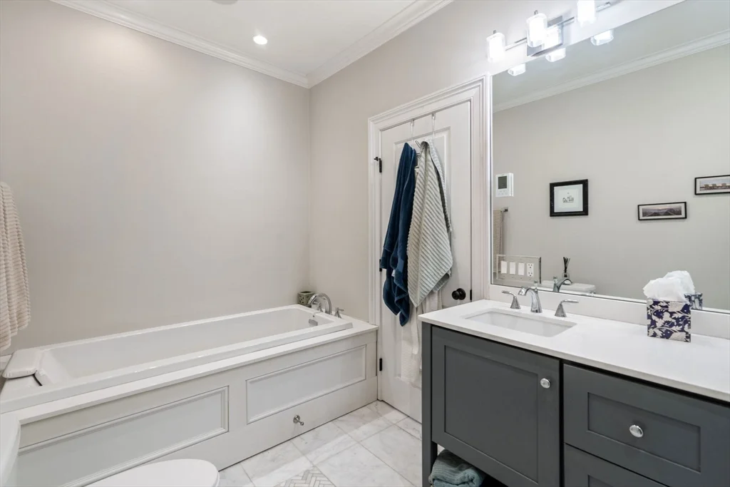 3 bed, 3 bath apartment for rent at 46 Woodward St Unit 2, Boston — photo 10 of 27