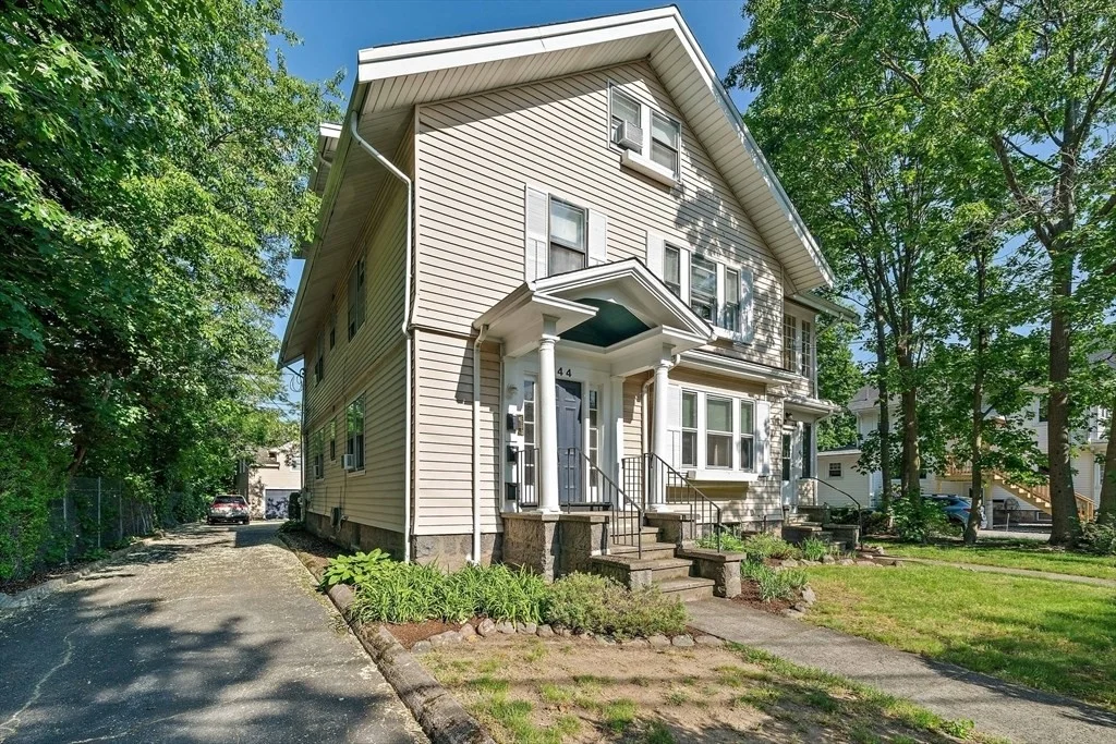 2 bed, 1 bath apartment for rent at 46 Wyman Rd Unit 2, Braintree