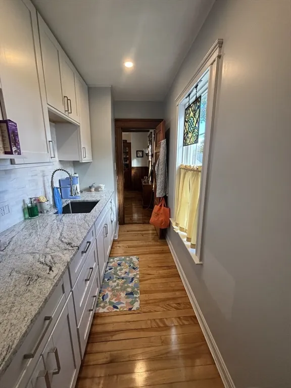 3 bed, 1 bath apartment for rent at 460 Burncoat Unit B, Burncoat — photo 6 of 19