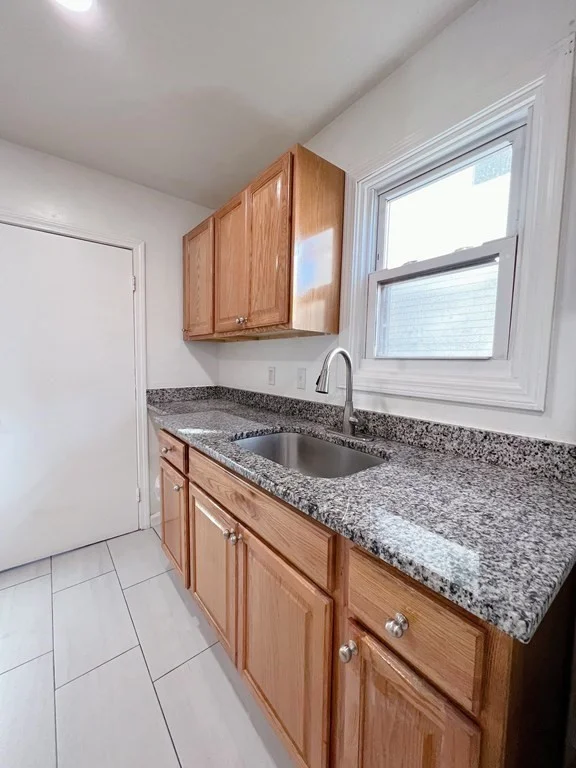 2 bed, 1 bath apartment for rent at 460 Ferry St Unit 1, Malden — photo 3 of 17
