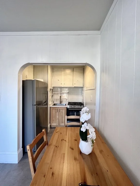 1 bed, 1 bath apartment for rent at 460 Ferry St Unit 2L, Malden