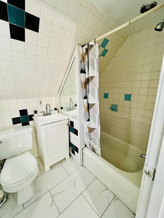 1 bed, 1 bath apartment for rent at 460 Ferry St Unit 3, Malden — photo 10 of 11