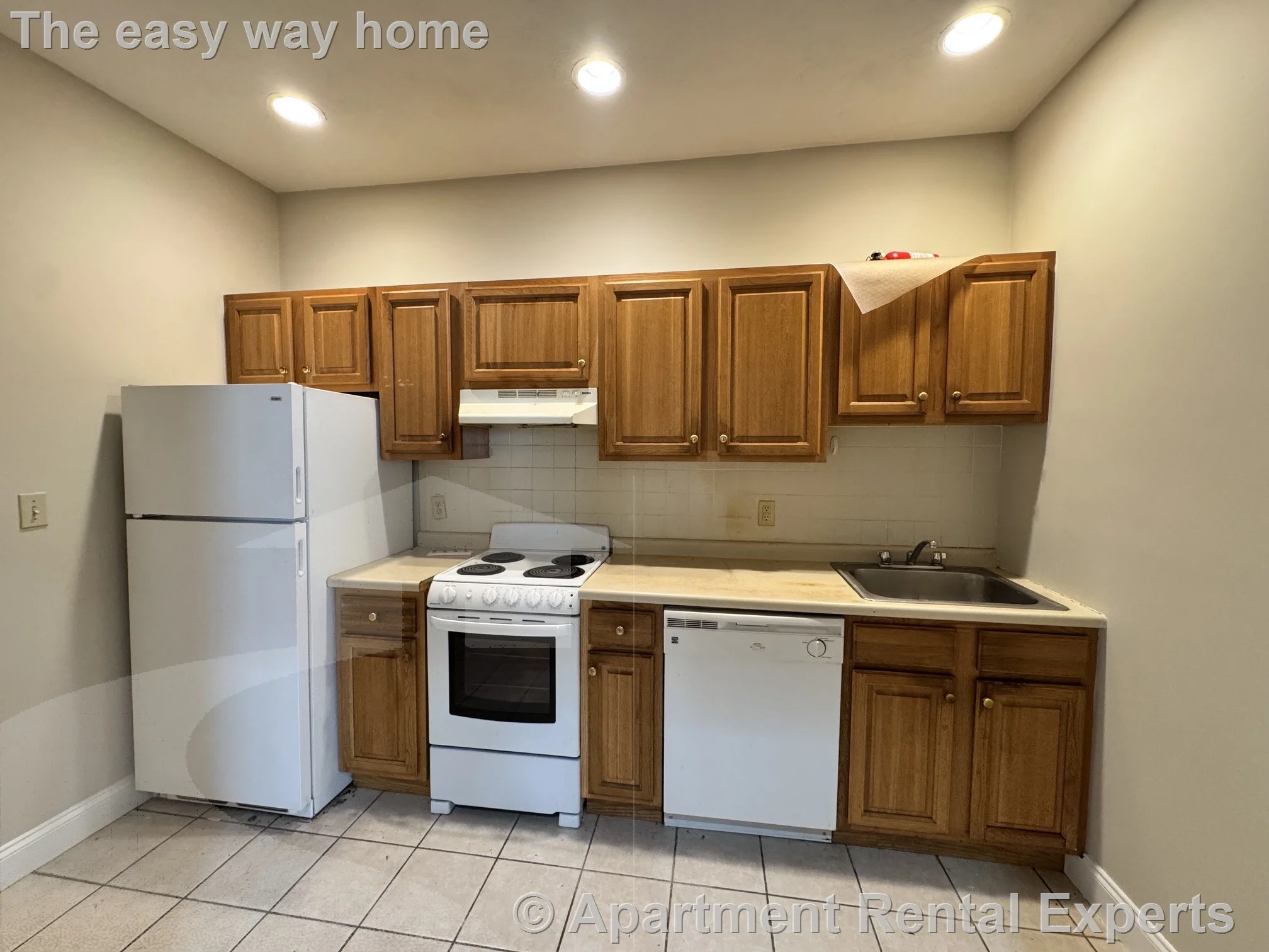 1 bed, 1 bath apartment for rent at 460 Green St Unit 5, Central Square