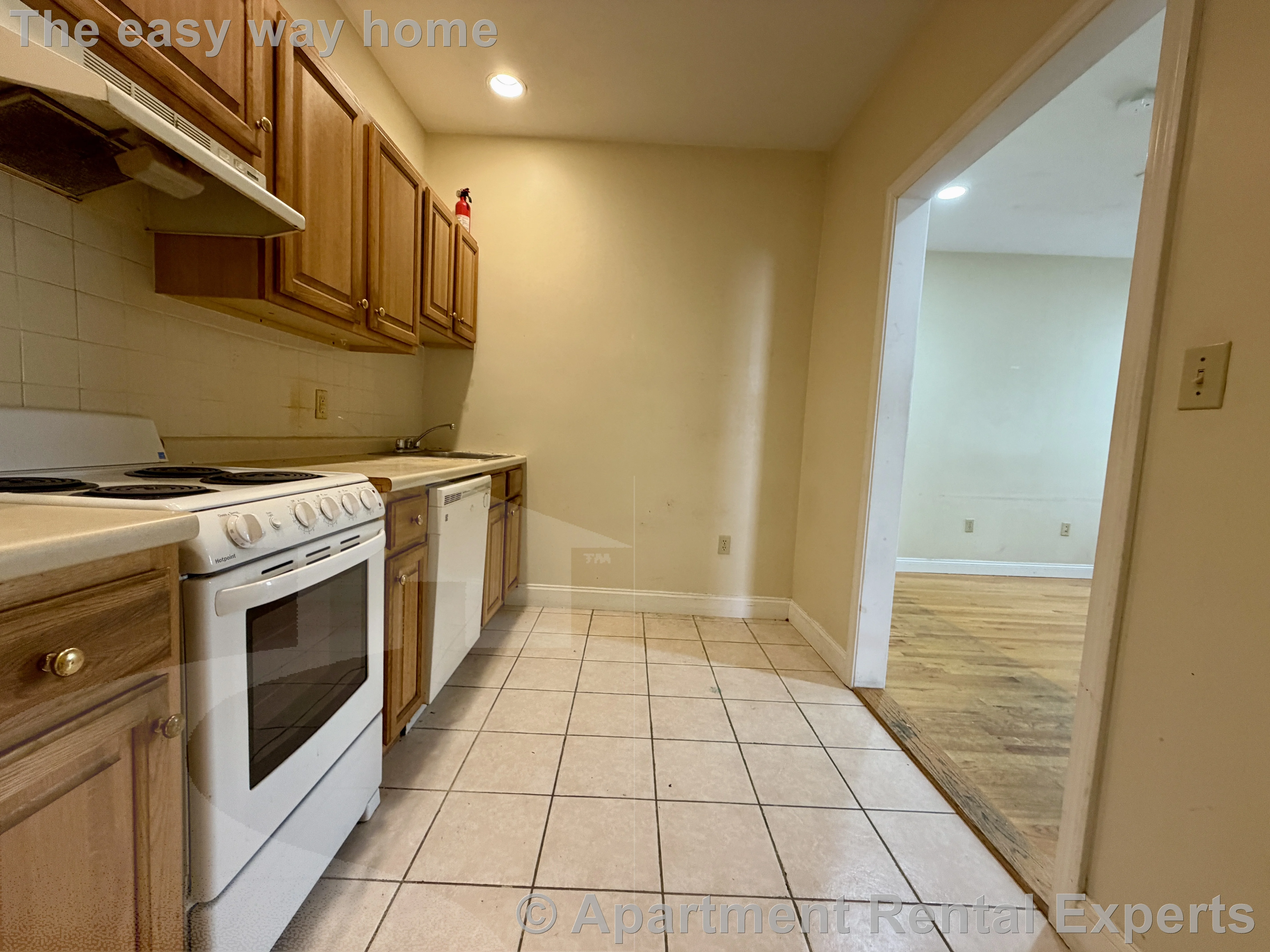 1 bed, 1 bath apartment for rent at 460 Green St Unit 5, Central Square
