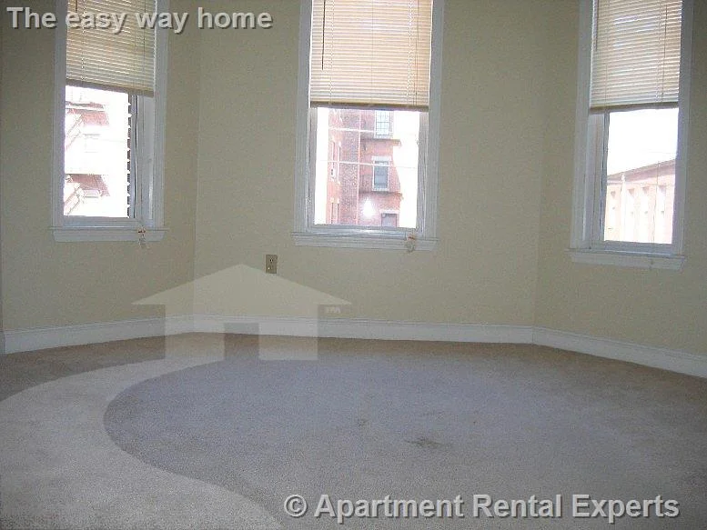 1 bed, 1 bath apartment for rent at 460 Green St Unit 5, Central Square — photo 6 of 7