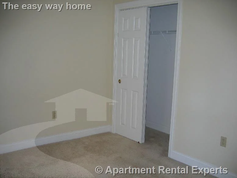 1 bed, 1 bath apartment for rent at 460 Green St Unit 5, Central Square — photo 5 of 7