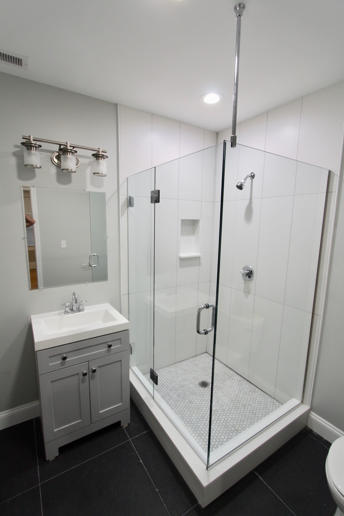4 bed, 2 bath apartment for rent at 460 Saratoga St Unit U3, East Boston — photo 8 of 9