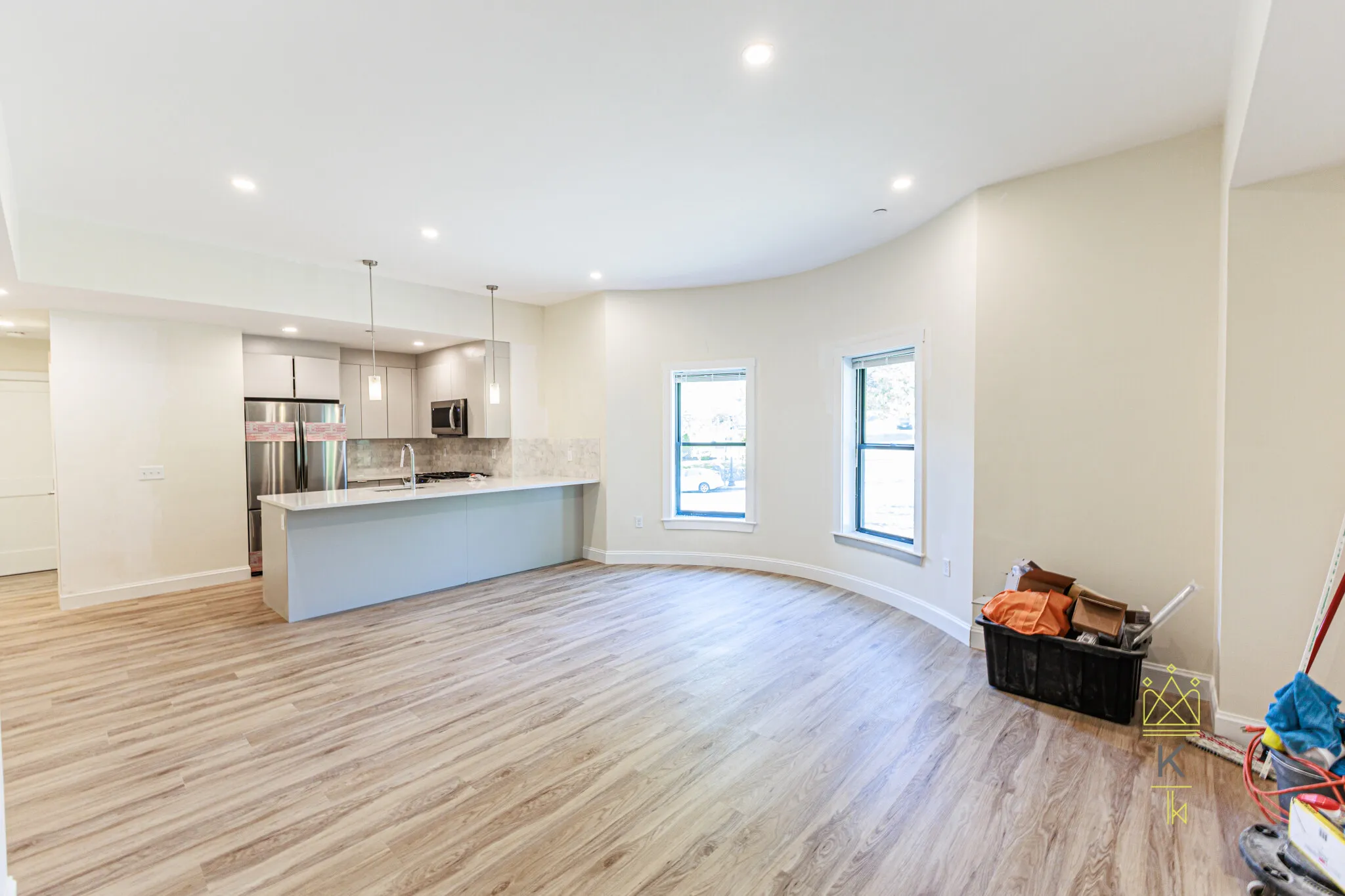3 bed, 2 bath apartment for rent at 460 Washington St Unit 1, Brighton — photo 3 of 17