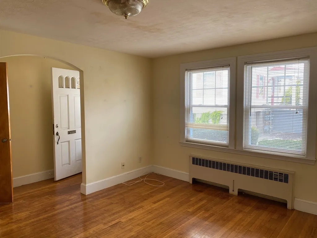 2 bed, 1 bath apartment for rent at 460A Highland Ave Unit 2, Malden — photo 2 of 7