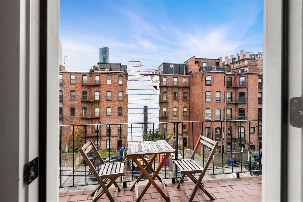 2 bed, 2 bath apartment for rent at 461 Beacon St Unit 4, Back Bay — photo 28 of 31