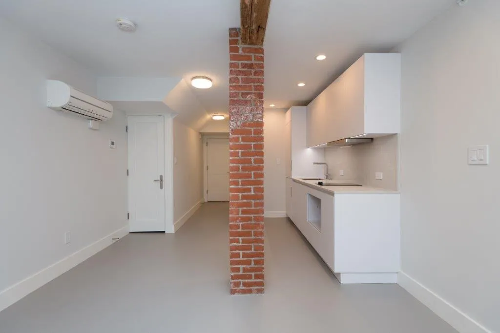 Studio bed, 1 bath apartment for rent at 461 Massachusetts Ave Unit B, Roxbury — photo 2 of 7