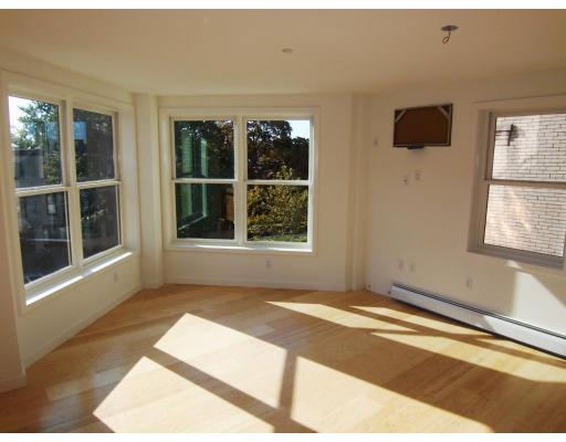 Studio bed, 1 bath apartment for rent at 461 Park Dr Unit 201, Fenway — photo 4 of 8