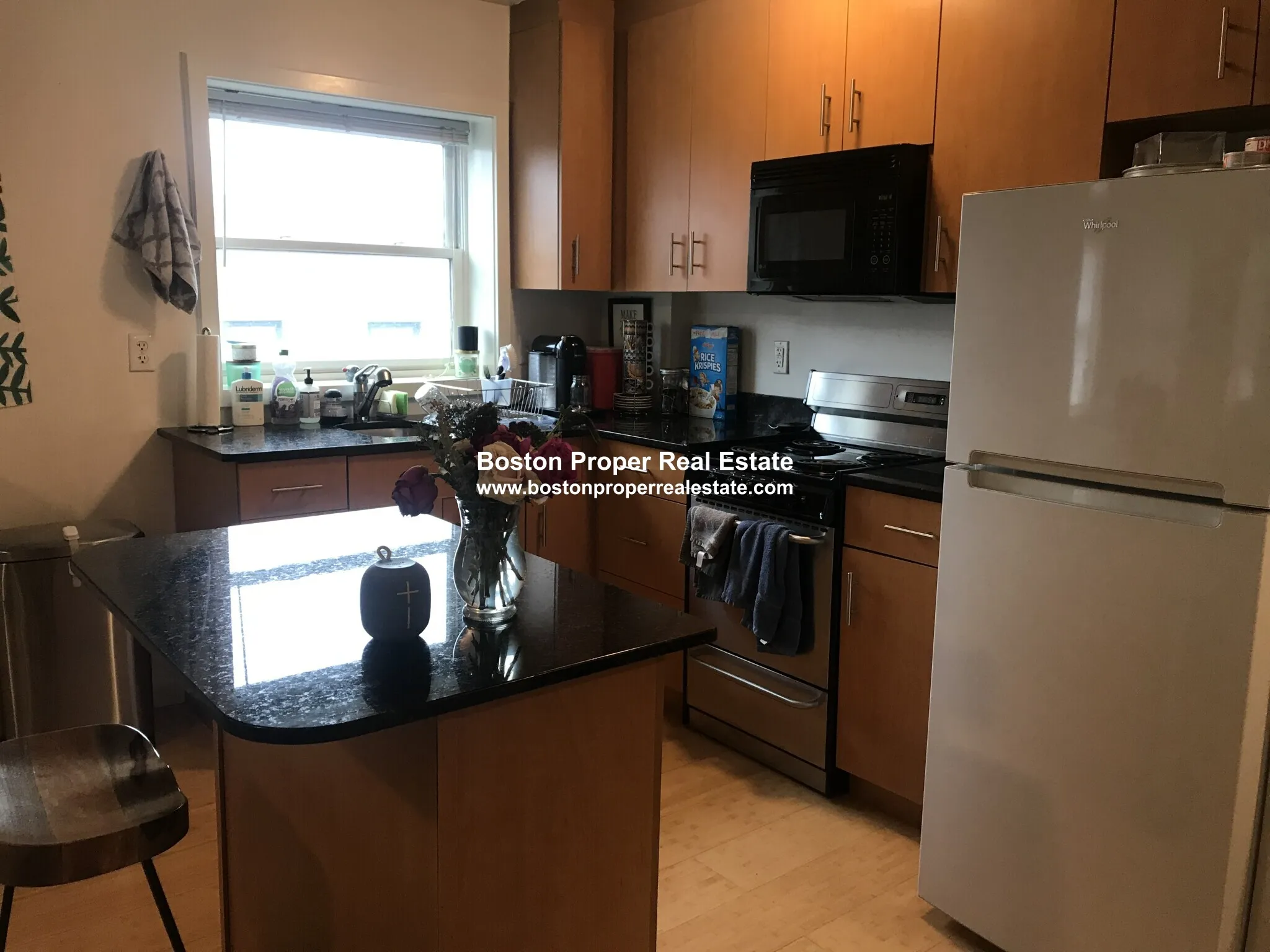 Studio bed, 1 bath apartment for rent at 461 Park Dr Unit 304, Fenway — photo 8 of 12